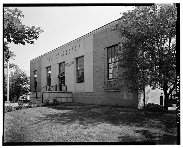 1. GENERAL VIEW OF POST OFFICE LOOKING SOUTH - U.S. Post Office, Market & South Jefferson Street, Mount Union
