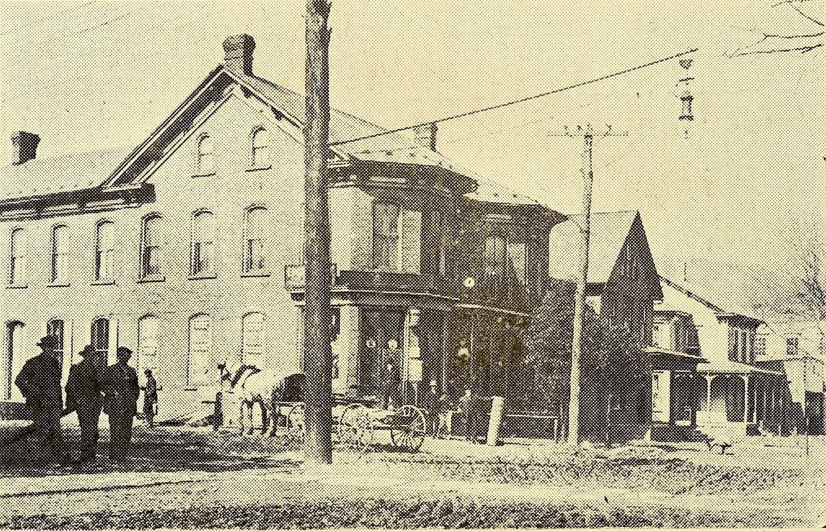 The Maxwell Hardware Store, "in the Centre of Town," as printed in Welch's 1909 history of Mount Union.
