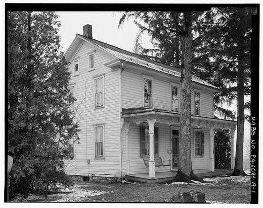 Walker Farmstead, Farmhouse, West side of U.S. Route 522 at intersection with T-373, .3 mile south of Shirleysburg borough