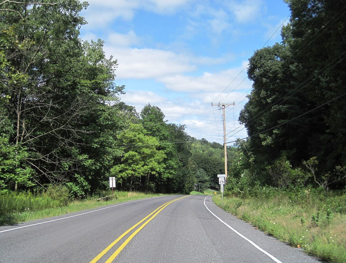 Northbound Pennsylvania Route 829 entering Cassville from Cass township, Huntingdon County, Pennsylvania